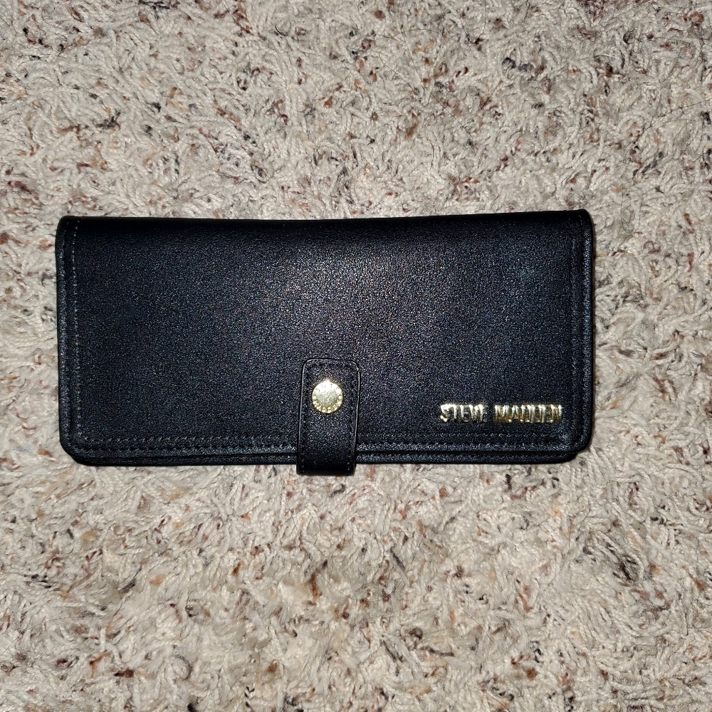 Steve madden wallet